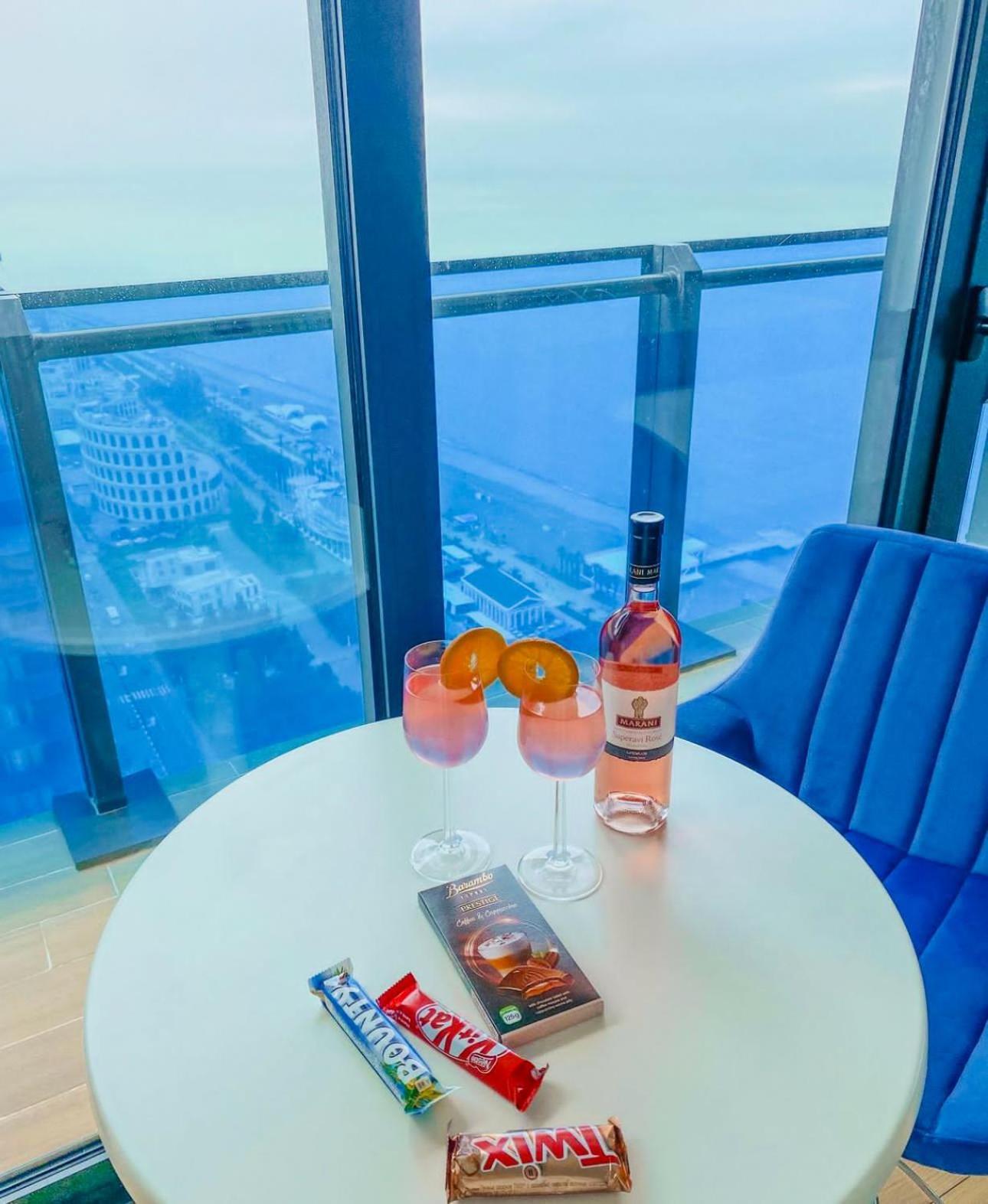 Queen Apartments In Batumi Exteriér fotografie